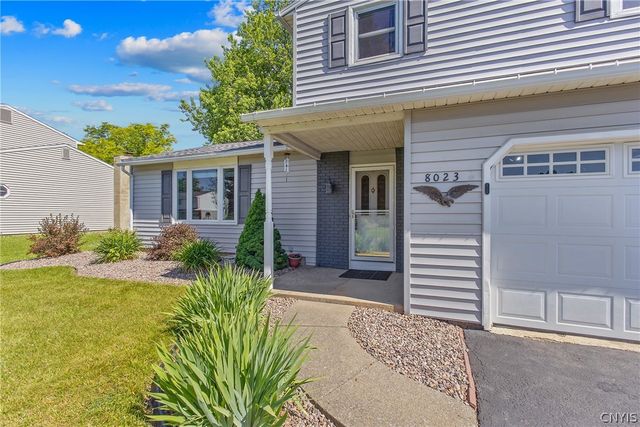 8023 Evesborough Drive, Clay, NY 13041