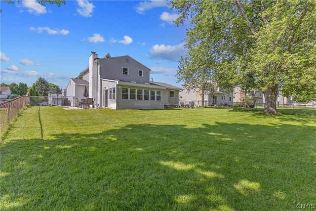 8023 Evesborough Drive, Clay, NY 13041