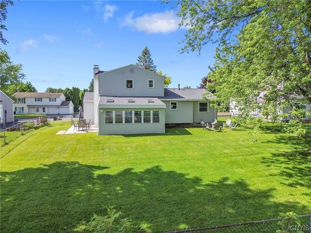8023 Evesborough Drive, Clay, NY 13041