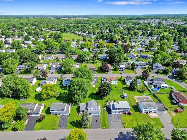 8023 Evesborough Drive, Clay, NY 13041