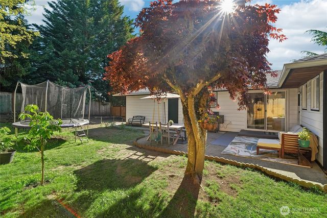 21032 102nd Avenue SE, Kent, WA 98031