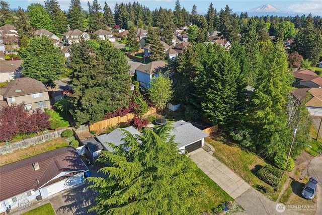 21032 102nd Avenue SE, Kent, WA 98031
