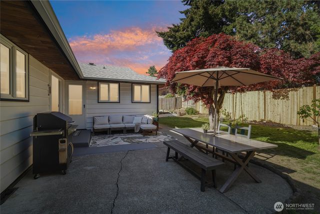 21032 102nd Avenue SE, Kent, WA 98031