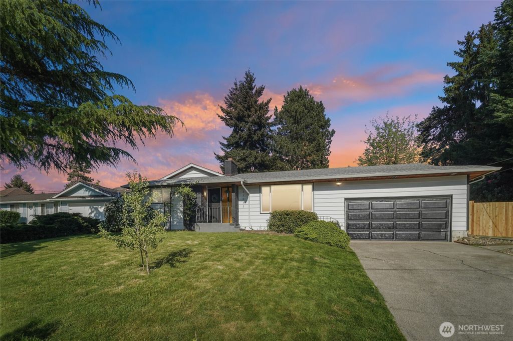 21032 102nd Avenue SE, Kent, WA 98031