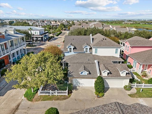 9 Evia Main, Galveston, TX 77554