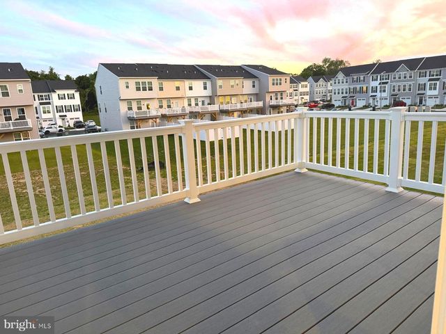 62 SPYGLASS HI DR, Williamstown, NJ 08094