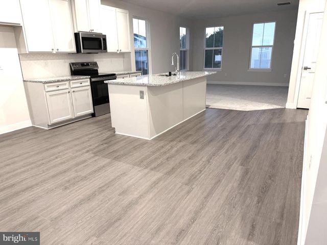 62 SPYGLASS HI DR, Williamstown, NJ 08094