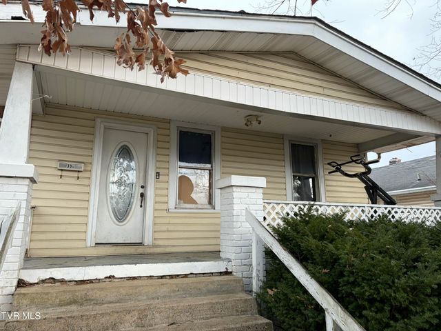 306 Highland Avenue, Johnson City, TN 37604