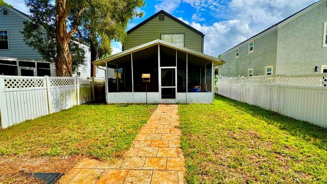 5885 Rambler Rose Way, West Palm Beach, FL 33415