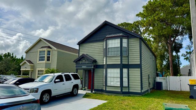 5885 Rambler Rose Way, West Palm Beach, FL 33415