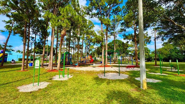5885 Rambler Rose Way, West Palm Beach, FL 33415