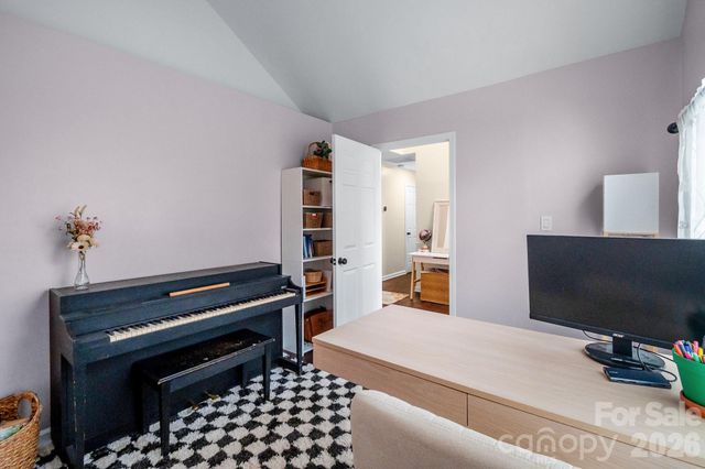 10803 Northgate Trail Drive, Charlotte, NC 28215