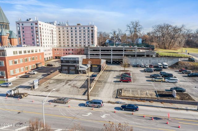 111 Nott Terrace, Schenectady, NY 12308