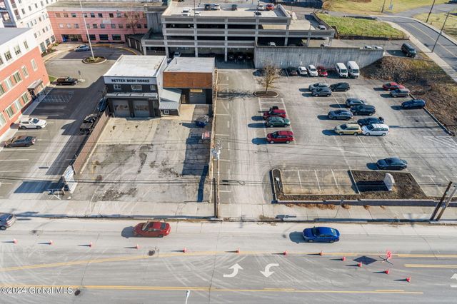 111 Nott Terrace, Schenectady, NY 12308