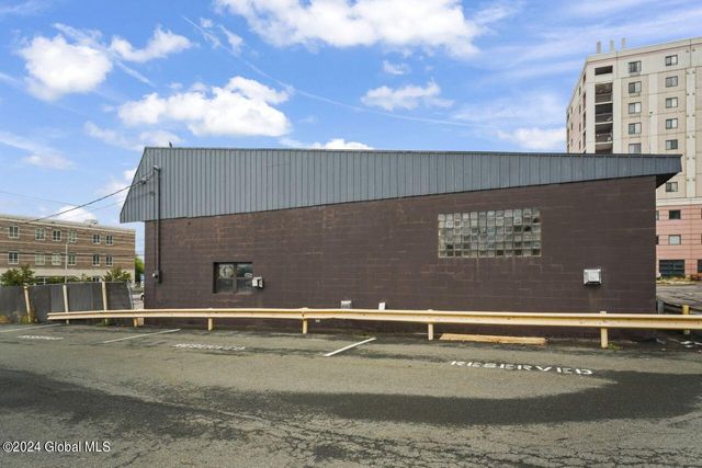 111 Nott Terrace, Schenectady, NY 12308