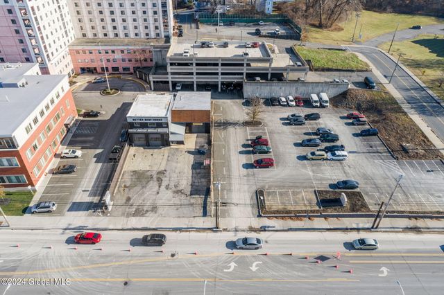 111 Nott Terrace, Schenectady, NY 12308