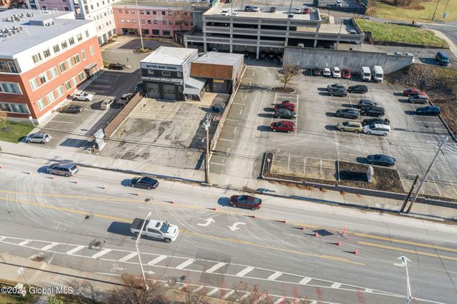 111 Nott Terrace, Schenectady, NY 12308