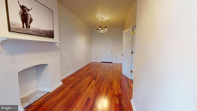 2431 CALVERT ST N, Baltimore, MD 21218