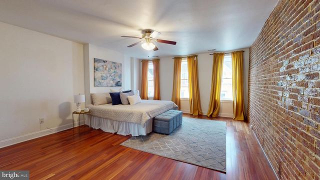 2431 CALVERT ST N, Baltimore, MD 21218