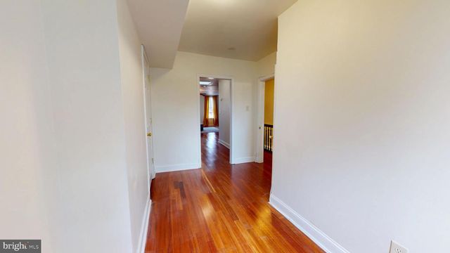 2431 CALVERT ST N, Baltimore, MD 21218
