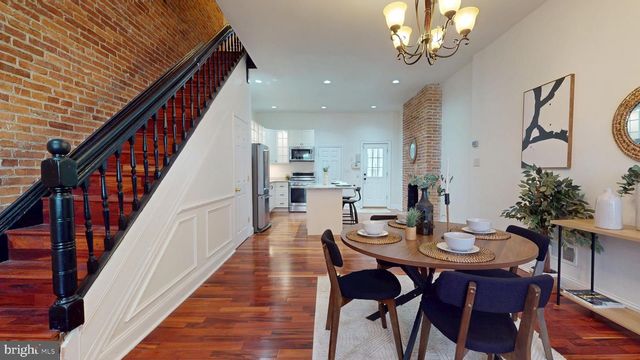 2431 CALVERT ST N, Baltimore, MD 21218