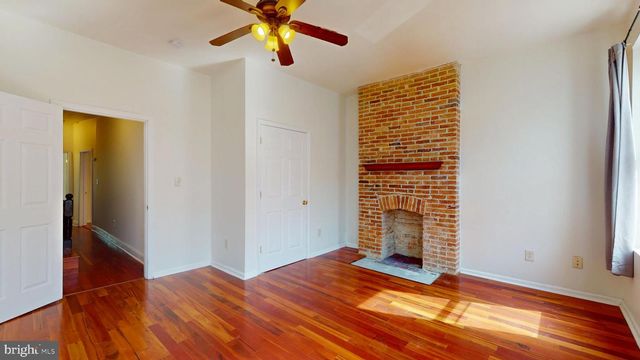 2431 CALVERT ST N, Baltimore, MD 21218