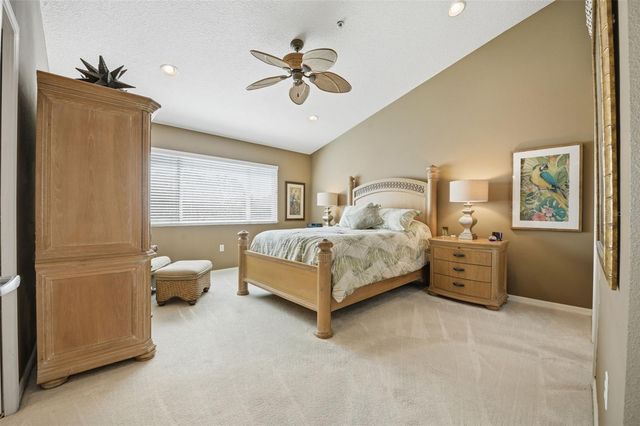 11125 KAPOK GRAND CIRCLE, Madeira Beach, FL 33708