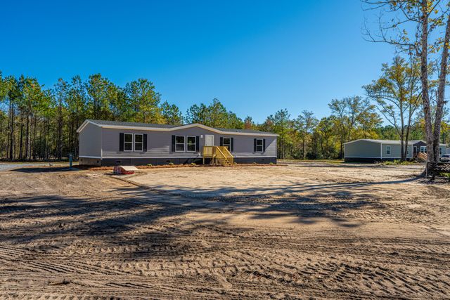 112 Pine Arbor Lane, Pinopolis, SC 29469
