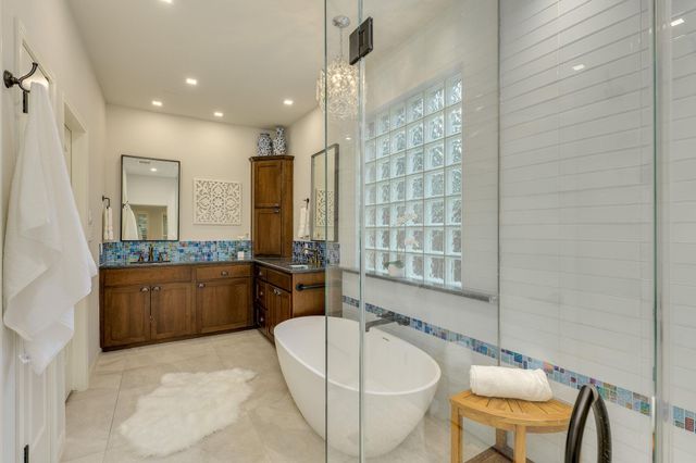 11708 Palisades PKWY, Austin, TX 78732