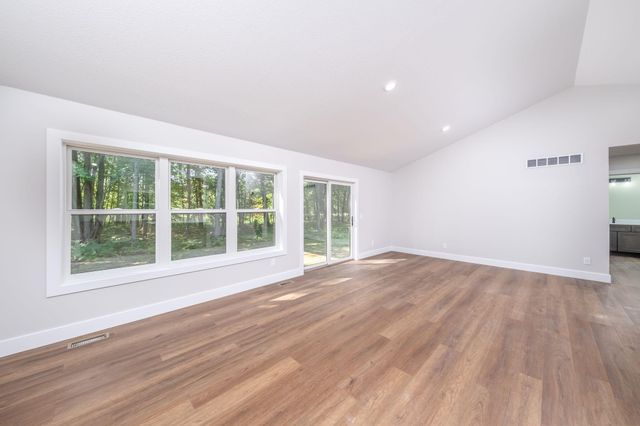 6897 Abbey Lane, Morton Twp, MI 49346