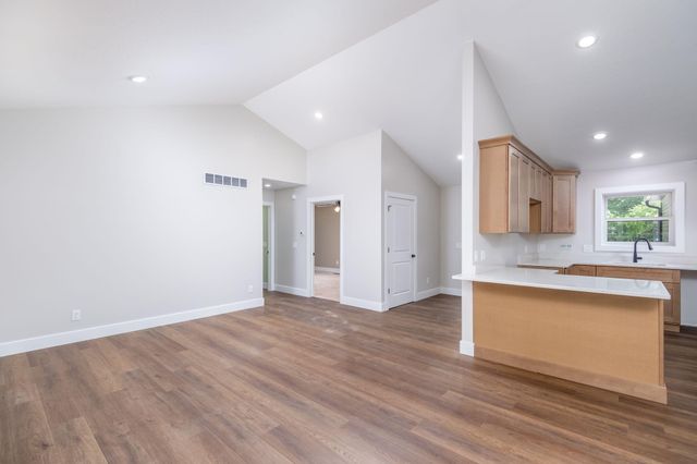 6897 Abbey Lane, Morton Twp, MI 49346