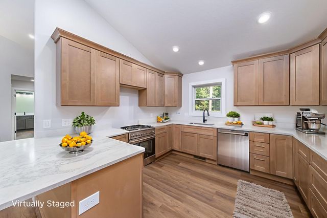 6897 Abbey Lane, Morton Twp, MI 49346