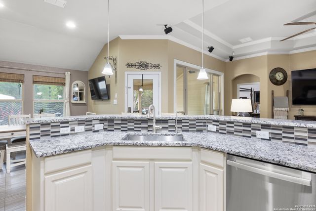 22630 ALLEGRO CRK, San Antonio, TX 78261