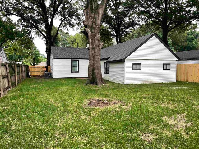 1745 OZAN ST, Memphis, TN 38108