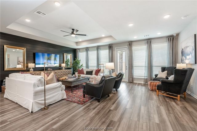 1209 Patriot Drive, College Station, TX 77845