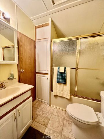 1295 S Cawston Avenue 6, Hemet, CA 92545