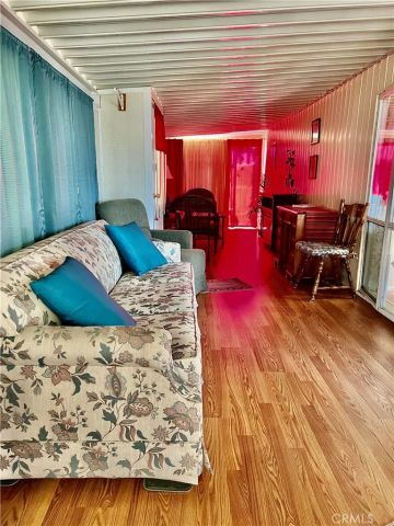 1295 S Cawston Avenue 6, Hemet, CA 92545