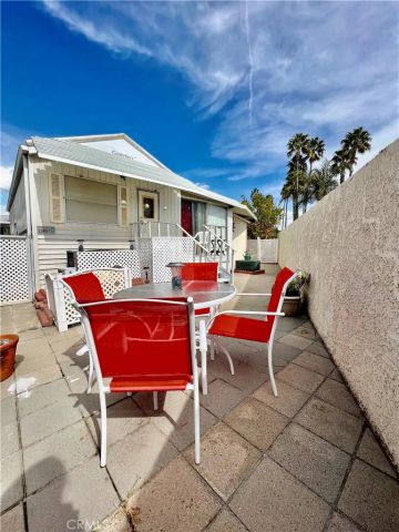 1295 S Cawston Avenue 6, Hemet, CA 92545