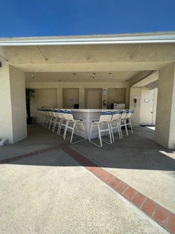 1295 S Cawston Avenue 6, Hemet, CA 92545