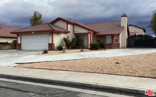 1518 E Avenue J12, Lancaster, CA 93535