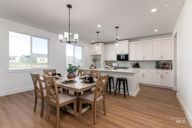 838 W Bay St, Middleton, ID 83644