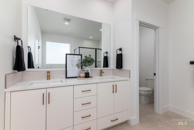 838 W Bay St, Middleton, ID 83644