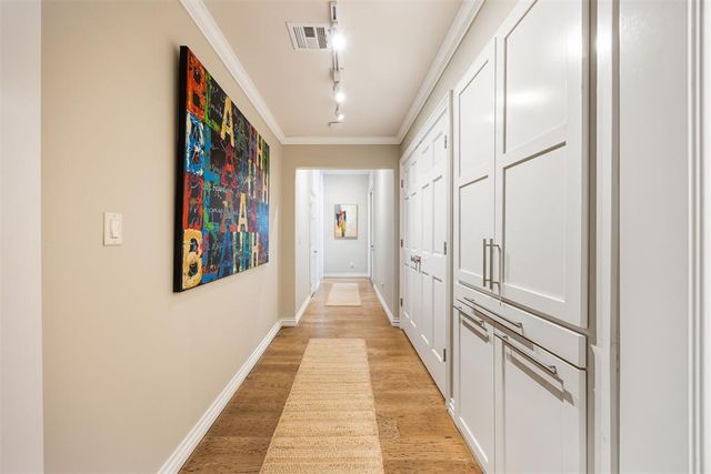 1810 Elmhurst Avenue, Nichols Hills, OK 73120