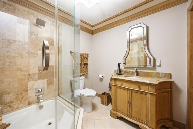 1810 Elmhurst Avenue, Nichols Hills, OK 73120