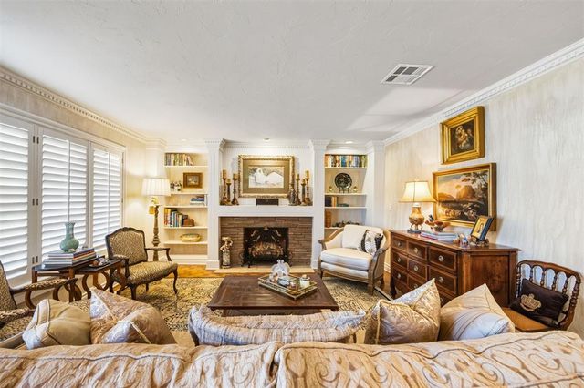 1810 Elmhurst Avenue, Nichols Hills, OK 73120