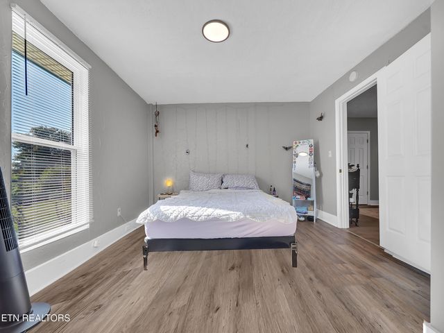 2123 Vermont Ave, Knoxville, TN 37921