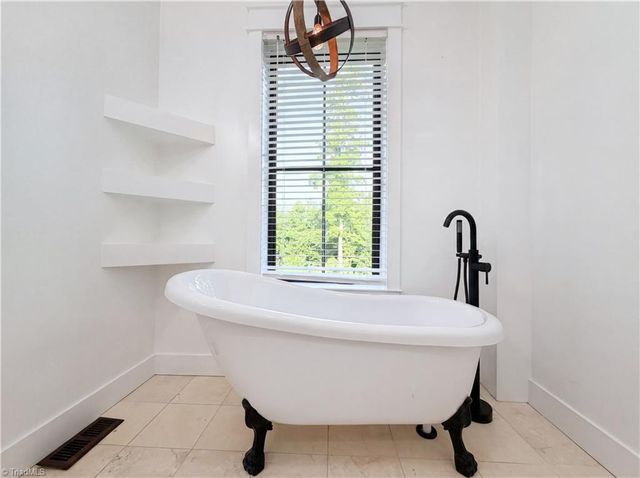 150 Ivory Lane, Lexington, NC 27292