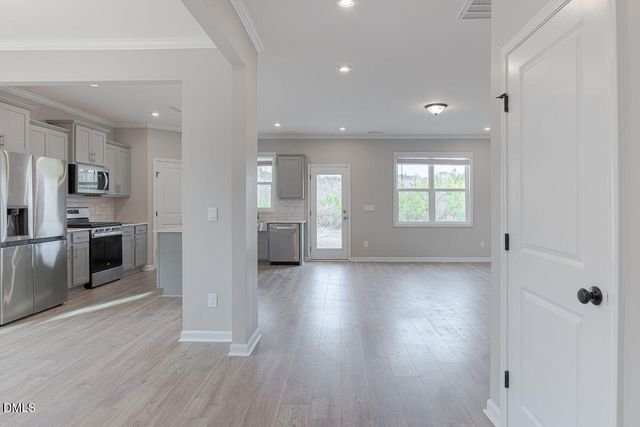 242 W Ravano Drive, Clayton, NC 27527