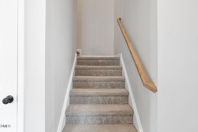 242 W Ravano Drive, Clayton, NC 27527