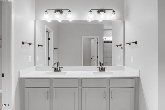 242 W Ravano Drive, Clayton, NC 27527